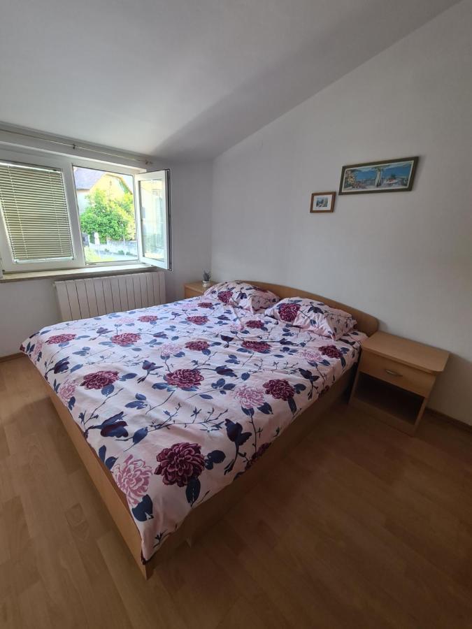Apartmani Emily Пула Экстерьер фото